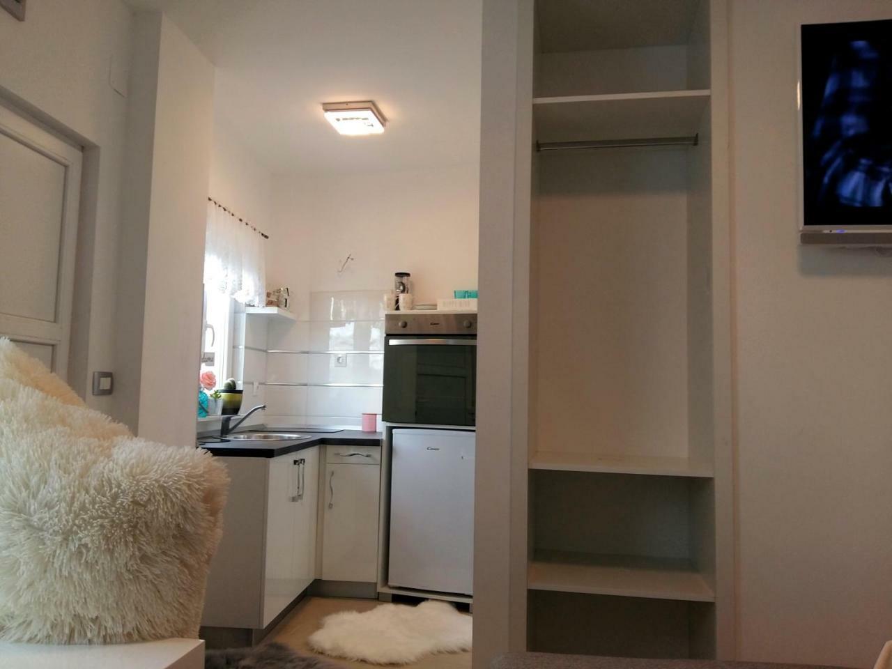 Studio Apartman Vortex ฟาชานา ภายนอก รูปภาพ